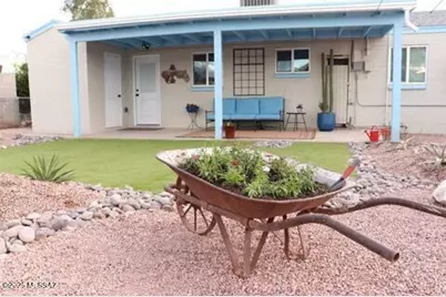 4547 E 14th Street, Tucson, AZ 85711 - Photo 1