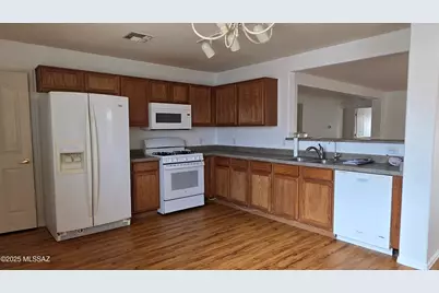 9407 E Field Canyon Place, Tucson, AZ 85710 - Photo 5