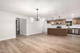 8943 S Emerald Ln, Hereford, AZ 85615 - Photo 7