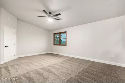8943 S Emerald Lane, Hereford, AZ 85615 - Photo 15