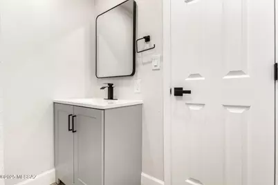 8943 S Emerald Lane, Hereford, AZ 85615 - Photo 35