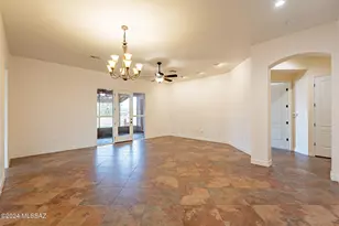 851 E Florida Saddle Ct, Green Valley, AZ 85614 - Photo 17