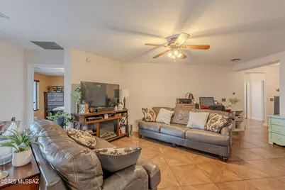 650 W Calle Franja Verde, Sahuarita, AZ 85629 - Photo 5