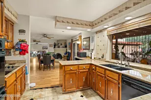 10680 E Camino Tesote Pl, Tucson, AZ 85749 - Photo 19