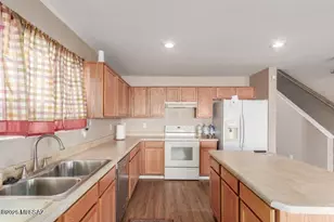 28549 N Dolomite Ln, San Tan Valley, AZ 85143 - Photo 3