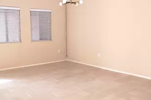 143 N Crescent Bell Dr, Green Valley, AZ 85614 - Photo 5