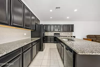 12155 N Camden Drive, Marana, AZ 85653 - Photo 3