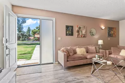 6557 E Calle La Paz #UNIT C, Tucson, AZ 85715 - Photo 3