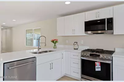 5000 E Grant Road #203, Tucson, AZ 85712 - Photo 3