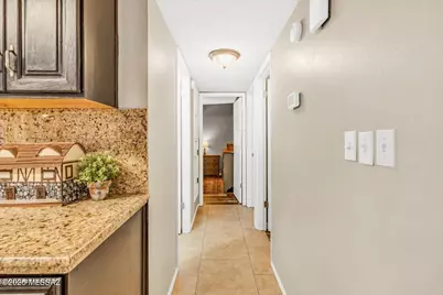 8325 E 18th Street, Tucson, AZ 85710 - Photo 19
