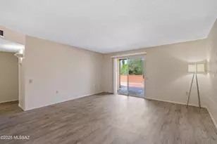 6 W Calle Del Chancero, Green Valley, AZ 85614 - Photo 7