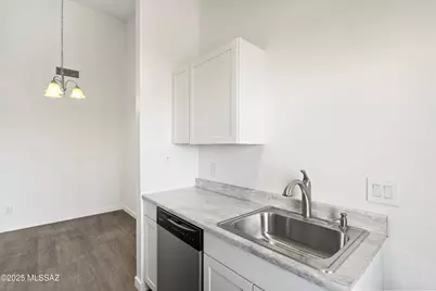 808 S Langley Avenue #204, Tucson, AZ 85710 - Photo 9