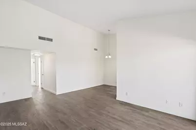 808 S Langley Avenue #204, Tucson, AZ 85710 - Photo 3