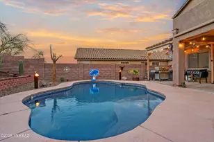 8775 N Hidden Wash Ct, Tucson, AZ 85743 - Photo 5