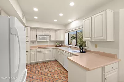 14331 N Copperstone Drive, Oro Valley, AZ 85755 - Photo 13