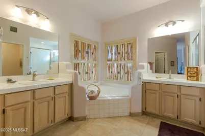 4920 W Harris Hawk Place, Tucson, AZ 85745 - Photo 23