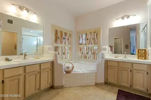 4920 W Harris Hawk Pl, Tucson, AZ 85745 - Photo 23