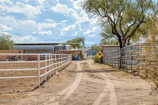 9525 E Graf Ln, Tucson, AZ 85730 - Photo 39