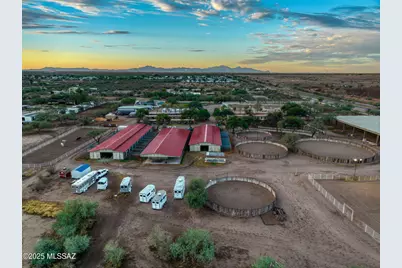 9525 E Graf Lane, Tucson, AZ 85730 - Photo 17