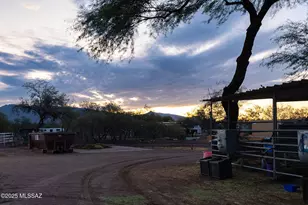 9525 E Graf Ln, Tucson, AZ 85730 - Photo 31