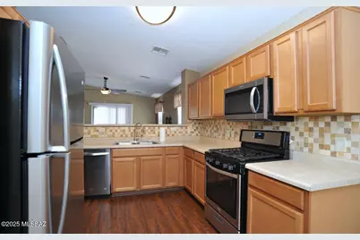 11472 W Anasazi Passage Street, Marana, AZ 85658 - Photo 19