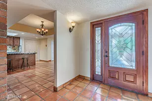 663 S Los Topacios, Green Valley, AZ 85614 - Photo 11