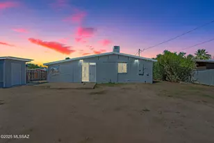 2113 S Rosemont Ave, Tucson, AZ 85711 - Photo 17