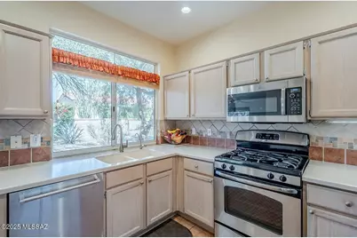 14679 N Windshade Drive, Oro Valley, AZ 85755 - Photo 23