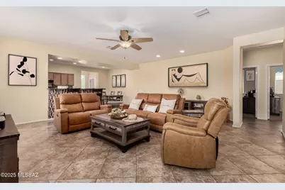 7483 S Salt Water Drive, Tucson, AZ 85757 - Photo 3