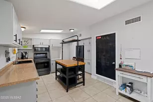 1124 W Edgewater Dr, Tucson, AZ 85704 - Photo 11