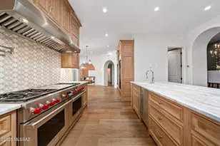 7370 N Catalina Ridge Dr, Tucson, AZ 85718 - Photo 5