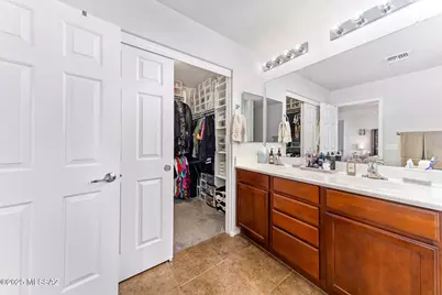 10816 E Sanctuary Ridge Lane, Tucson, AZ 85747 - Photo 17