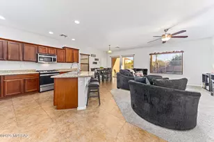 10816 E Sanctuary Ridge Ln, Tucson, AZ 85747 - Photo 7