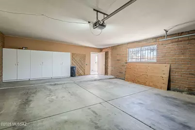 924 W Desert Hills Drive, Green Valley, AZ 85622 - Photo 33