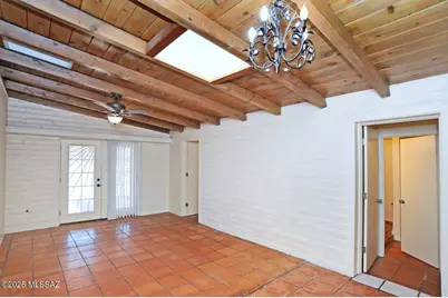 2437 N Walnut Avenue, Tucson, AZ 85712 - Photo 9