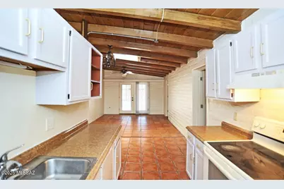 2437 N Walnut Avenue, Tucson, AZ 85712 - Photo 13