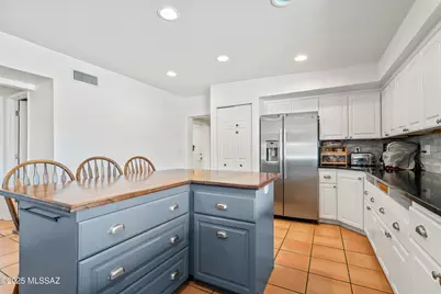 1932 W Harran Circle, Tucson, AZ 85704 - Photo 9