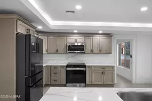 1960 N Placita Claveles, Tucson, AZ 85745 - Photo 13