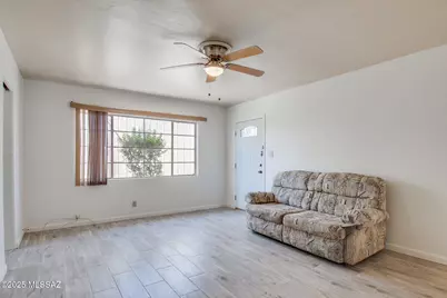 1330 E Broadway Boulevard, Tucson, AZ 85719 - Photo 9