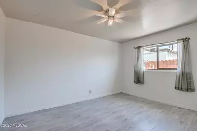 1330 E Broadway Boulevard, Tucson, AZ 85719 - Photo 11