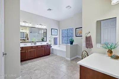 9610 N Saguaro Breeze Way, Marana, AZ 85653 - Photo 27