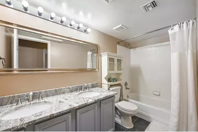 11632 N Labyrinth Drive, Oro Valley, AZ 85737 - Photo 17