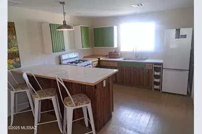 227 Adsit Street, Bisbee, AZ 85603 - Photo 3