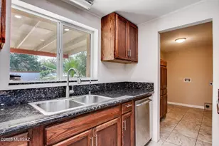 7922 E Eli Pl, Tucson, AZ 85710 - Photo 39