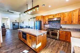 1121 N Apache Ridge Rd, Benson, AZ 85602 - Photo 13