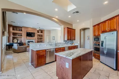 13924 N Dog Leg Lane, Marana, AZ 85658 - Photo 9