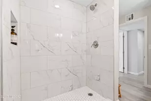 806 N Arcadia Ave, Tucson, AZ 85711 - Photo 17