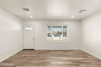 1304 E 13th Street, Tucson, AZ 85719 - Photo 15