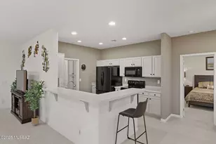 472 W Knotwood St, Green Valley, AZ 85614 - Photo 15