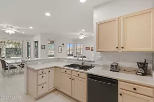 472 W Knotwood St, Green Valley, AZ 85614 - Photo 19